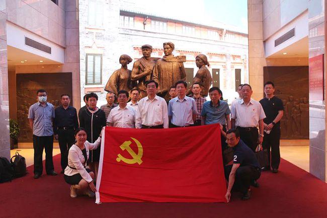 多位乐迷吐槽大理一音乐节“459元看大屏幕”,文旅局:距离远因安全需要
